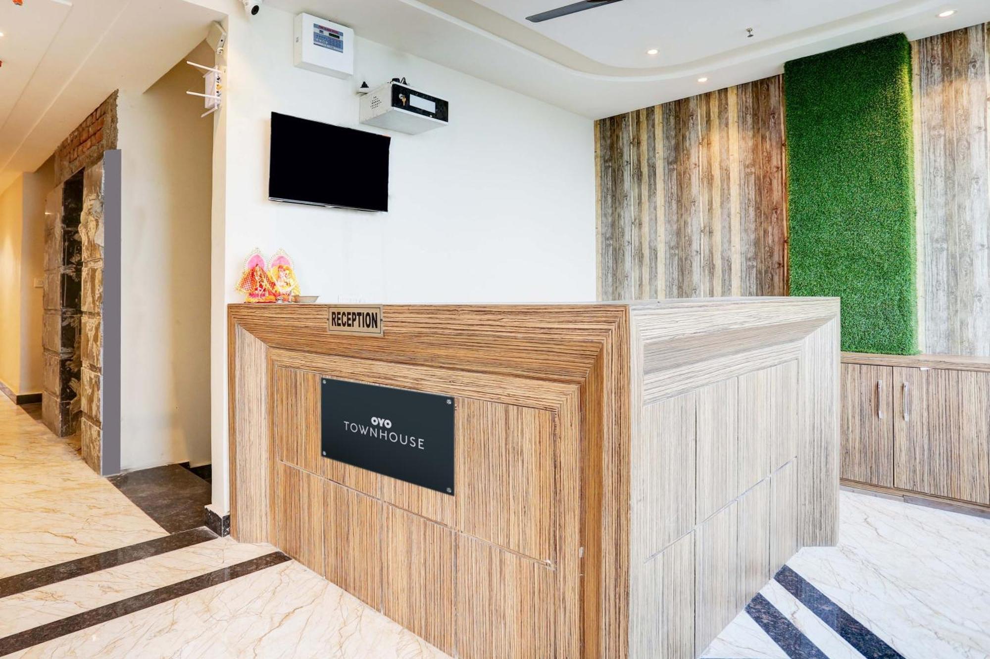Collection O Stargaze Hotel Канпур Екстериор снимка